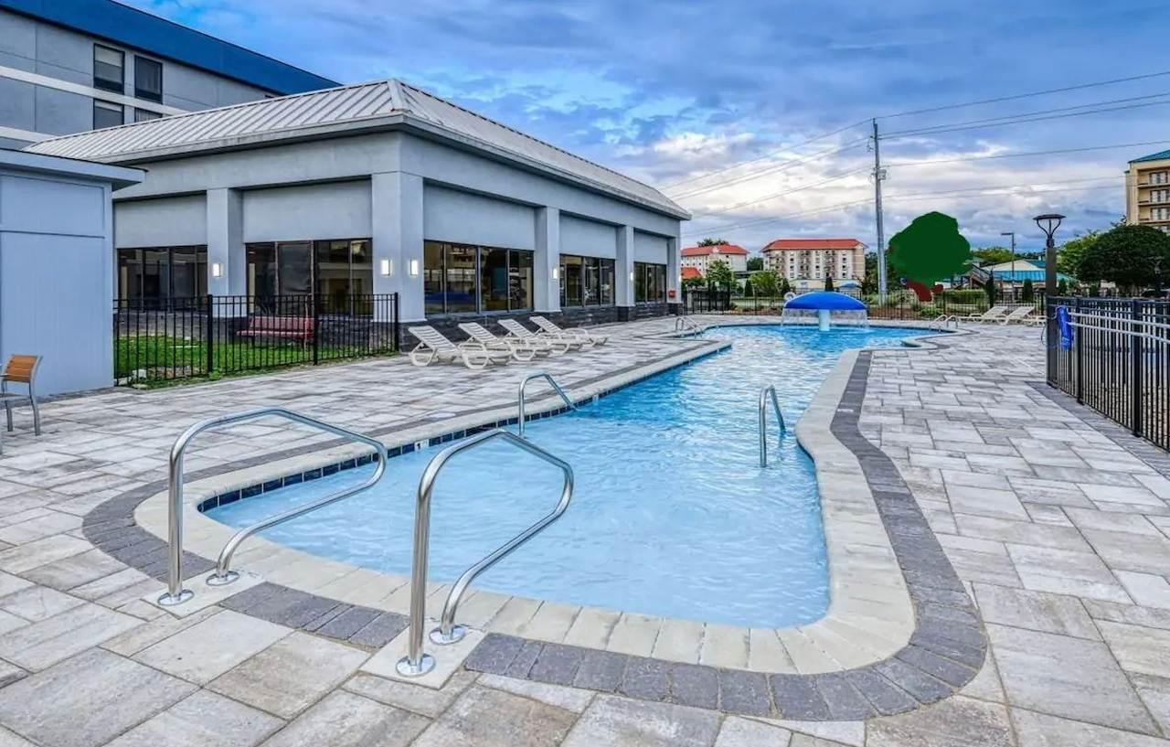 Holiday Inn Express Hotel & Suites Pigeon Forge By Ihg Exterior foto